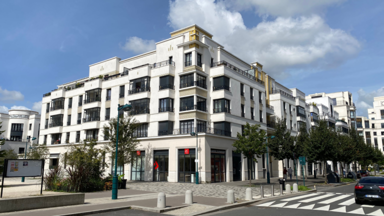 Immeuble moderne Chessy